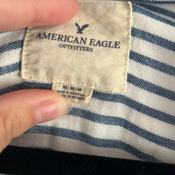 AE Oversized Button-down Top - Picture 2 of 5